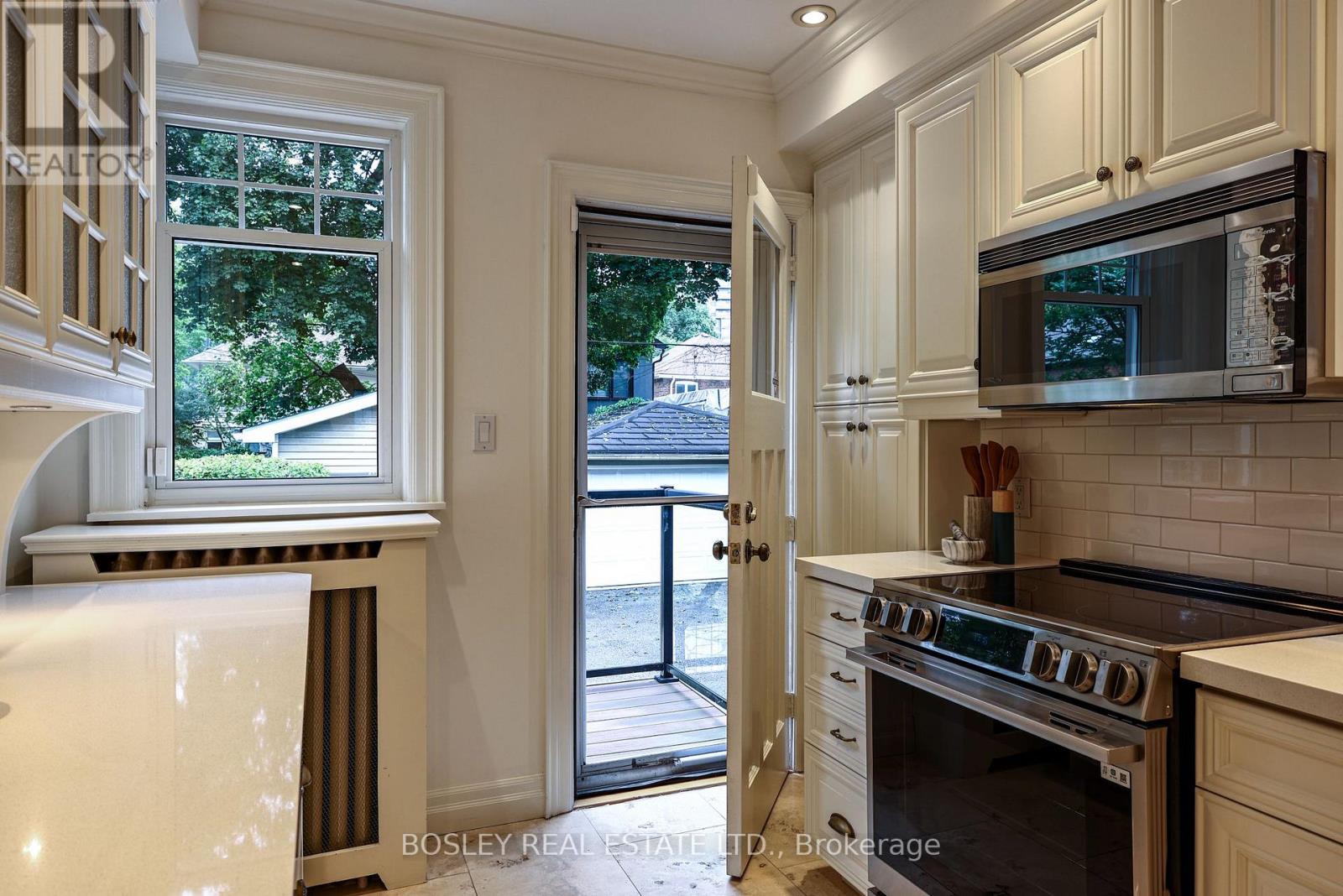 149 LASCELLES BOULEVARD - 14