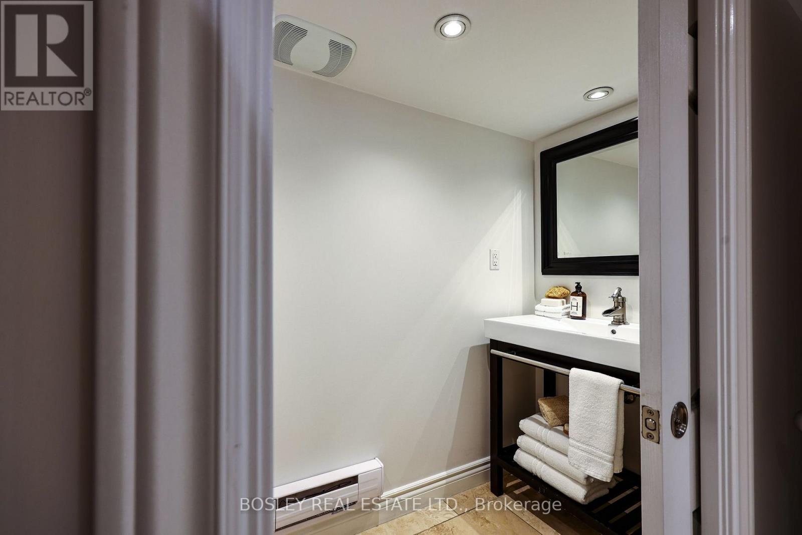 149 LASCELLES BOULEVARD - 30