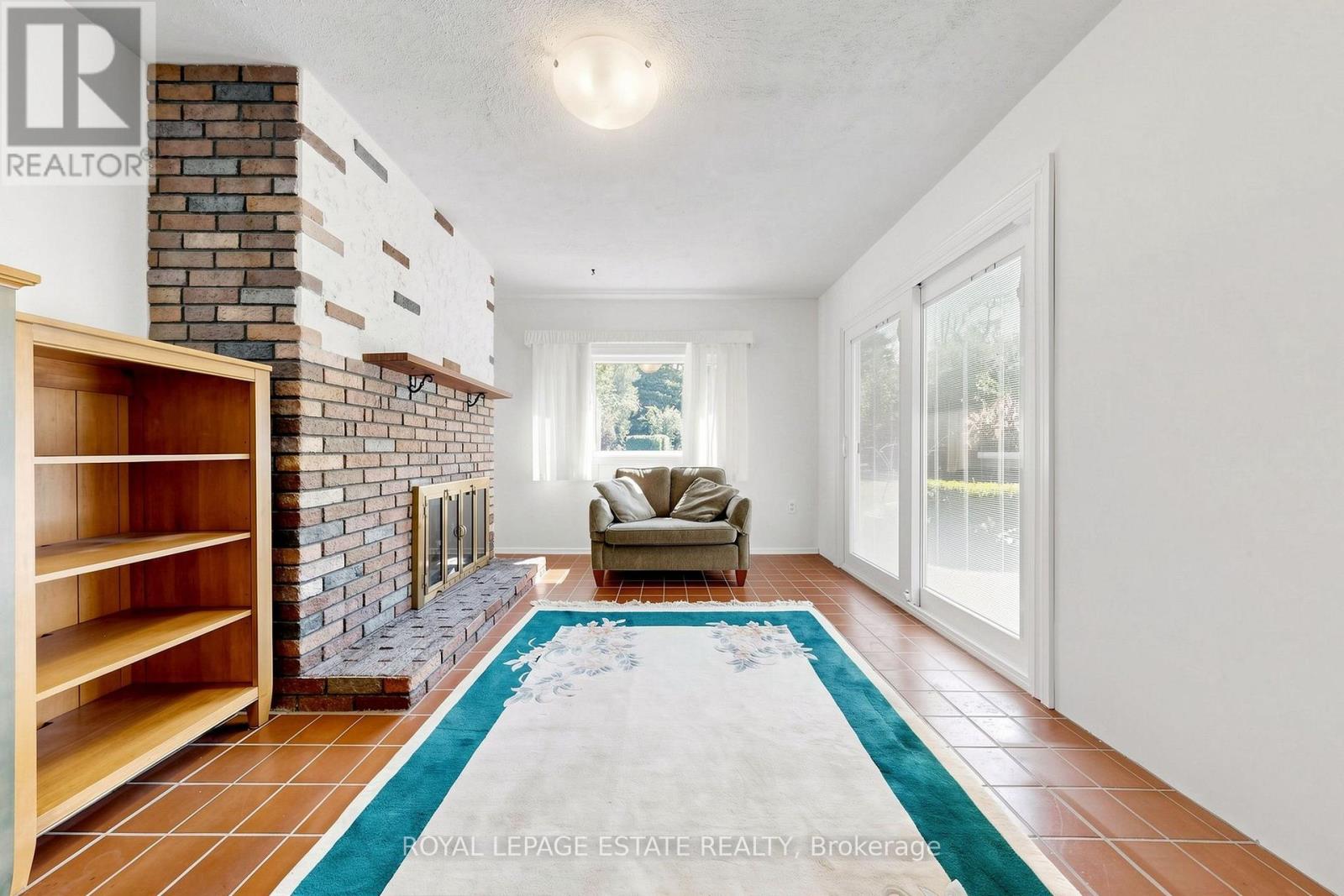 7 LONGHOPE PLACE - 15
