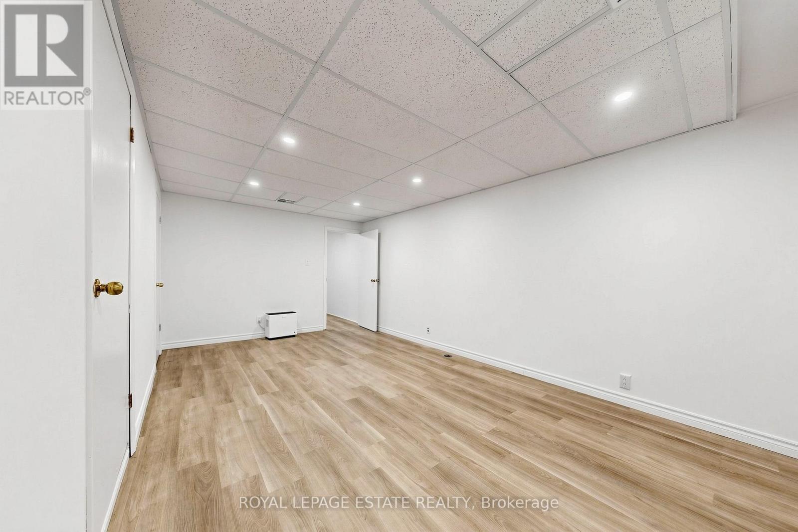 7 LONGHOPE PLACE - Image 31