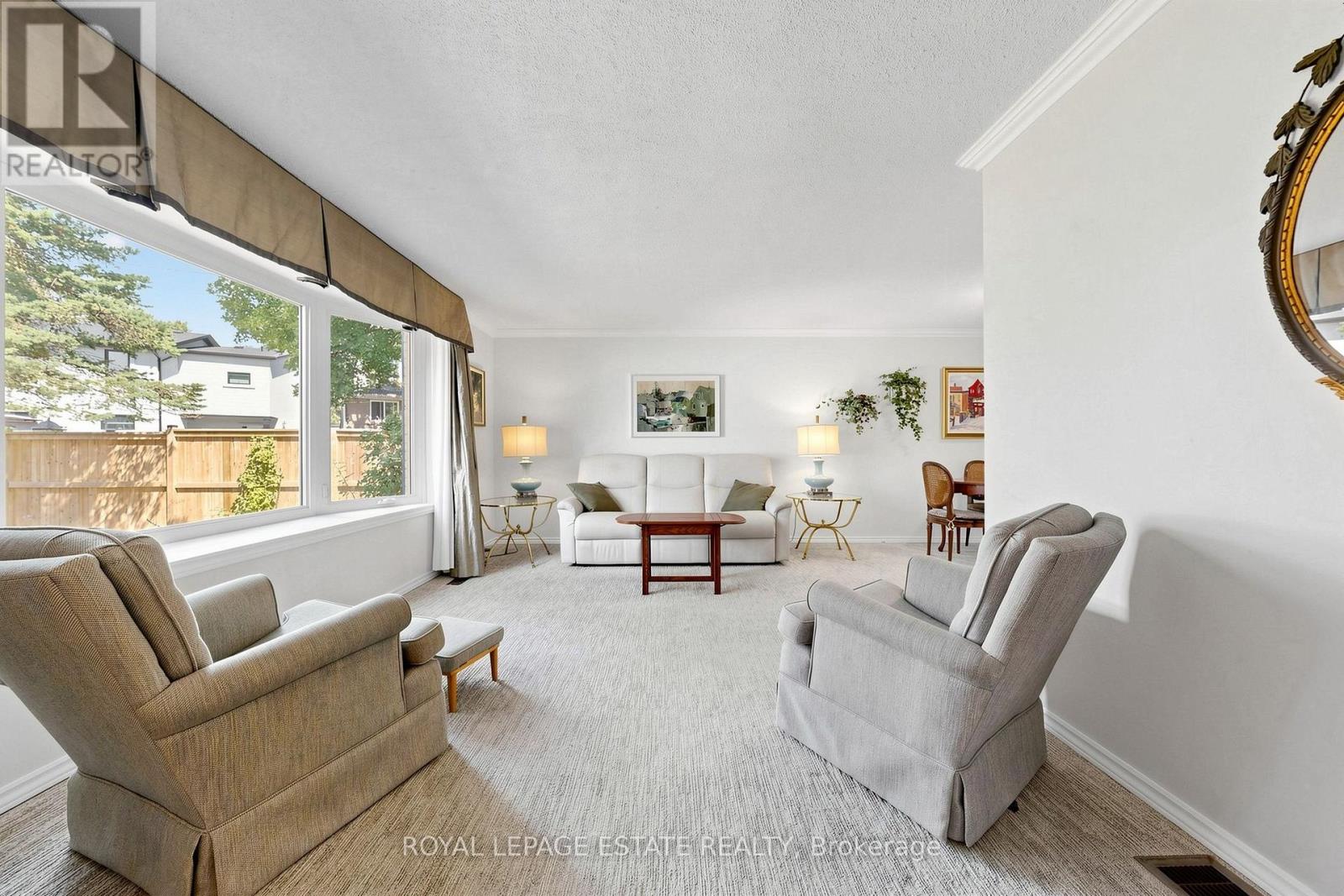 7 LONGHOPE PLACE - 6