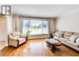 Sitting room - 4 Martorino Drive, Toronto, ON M1K2J2 Photo 10