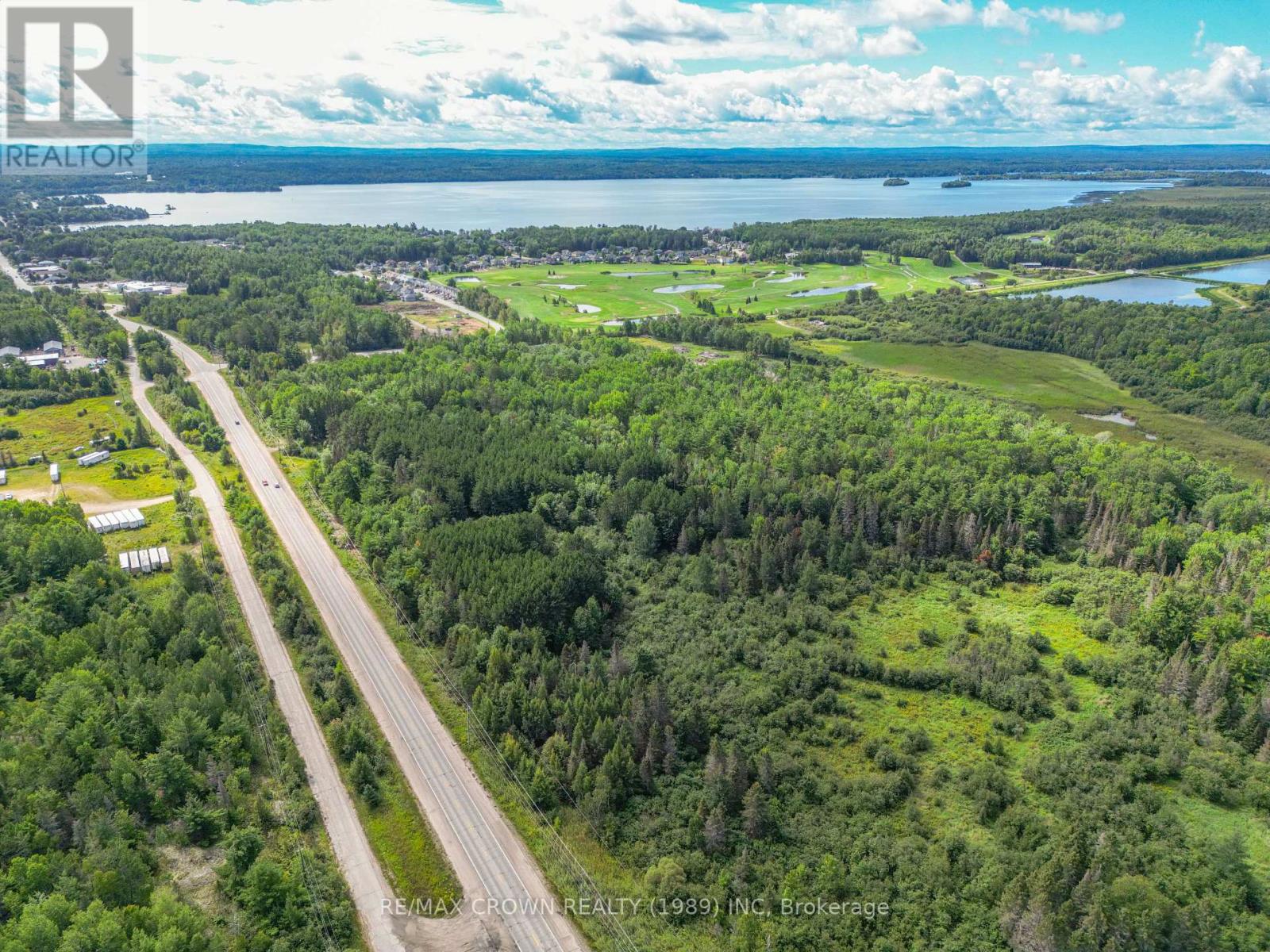 PT LT 32 Pinewood Park photo 2
