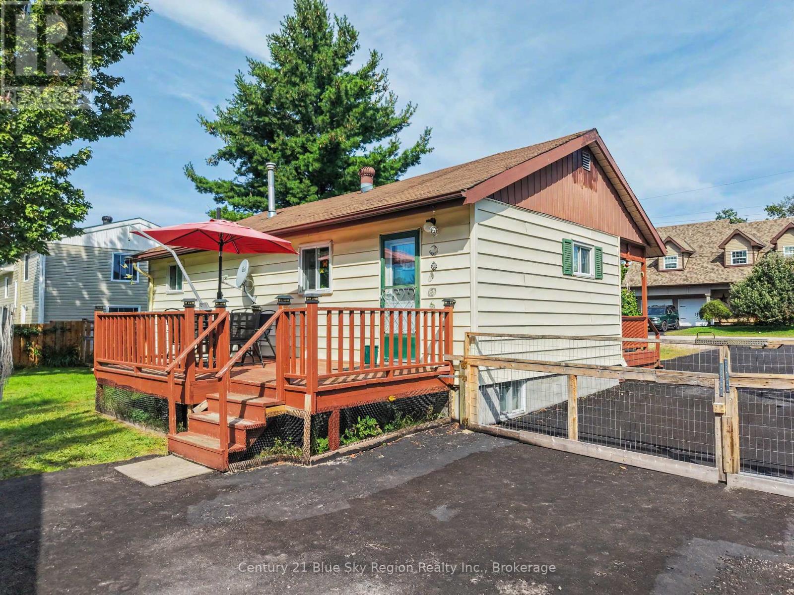 383 ANGUS STREET - 2