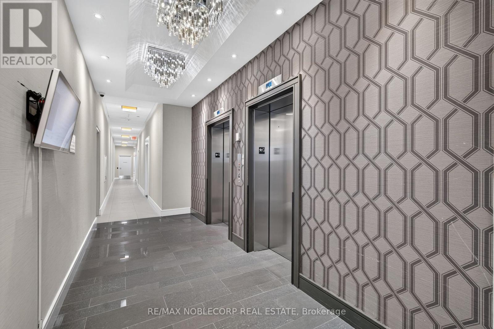 #206SW 9191 YONGE STREET - 7