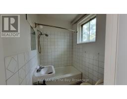 A05 - 280 River Road E, Wasaga Beach, ON L9Z2L7 Photo 6