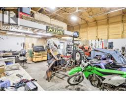 1830 York Creek Close, Blairmore, AB T0K0E0 Photo 43