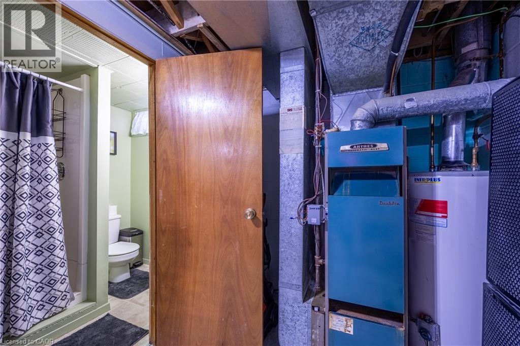 343 DELCREST Avenue - Image 27