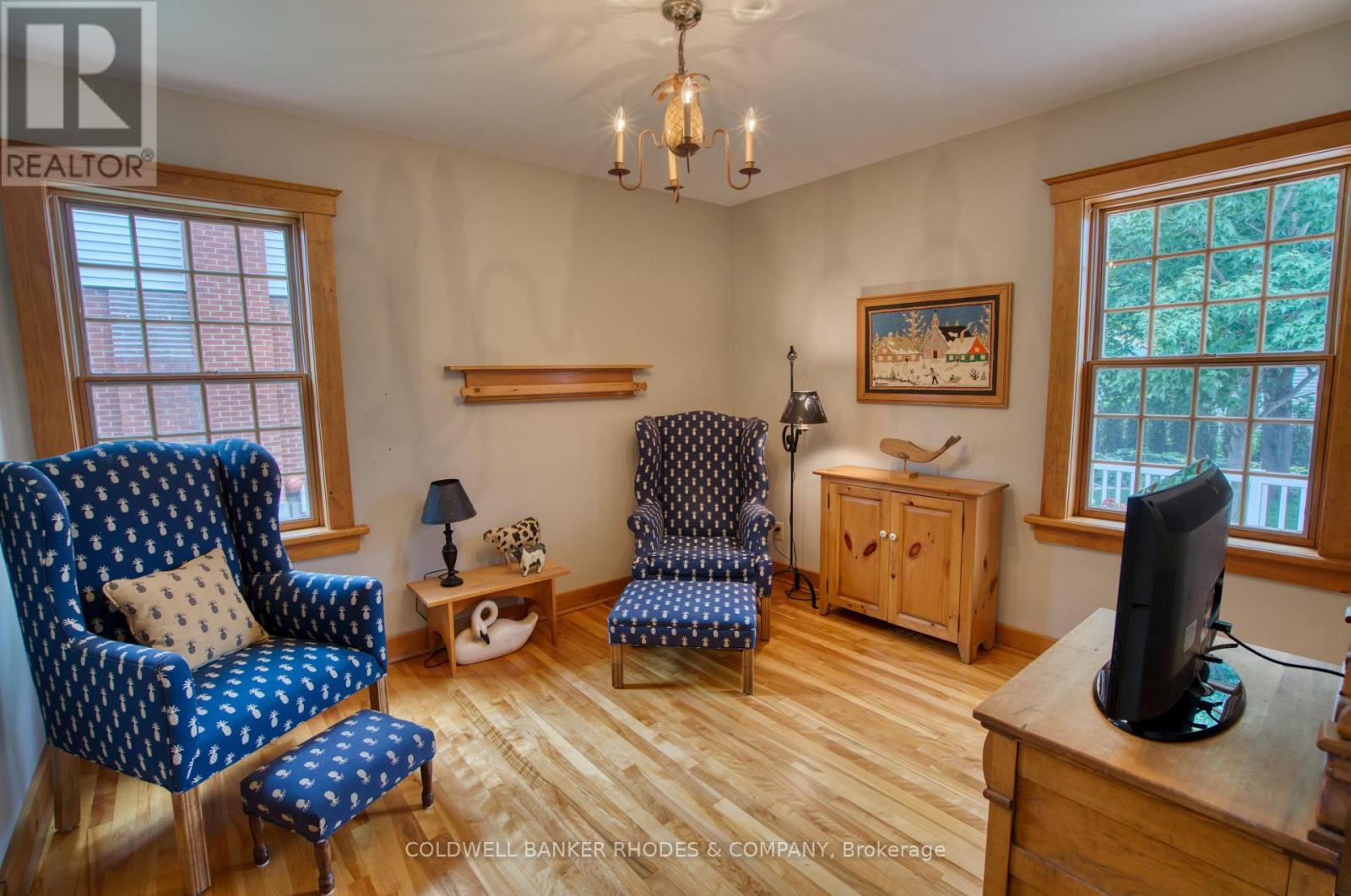 1329 LAROSE AVENUE - 10