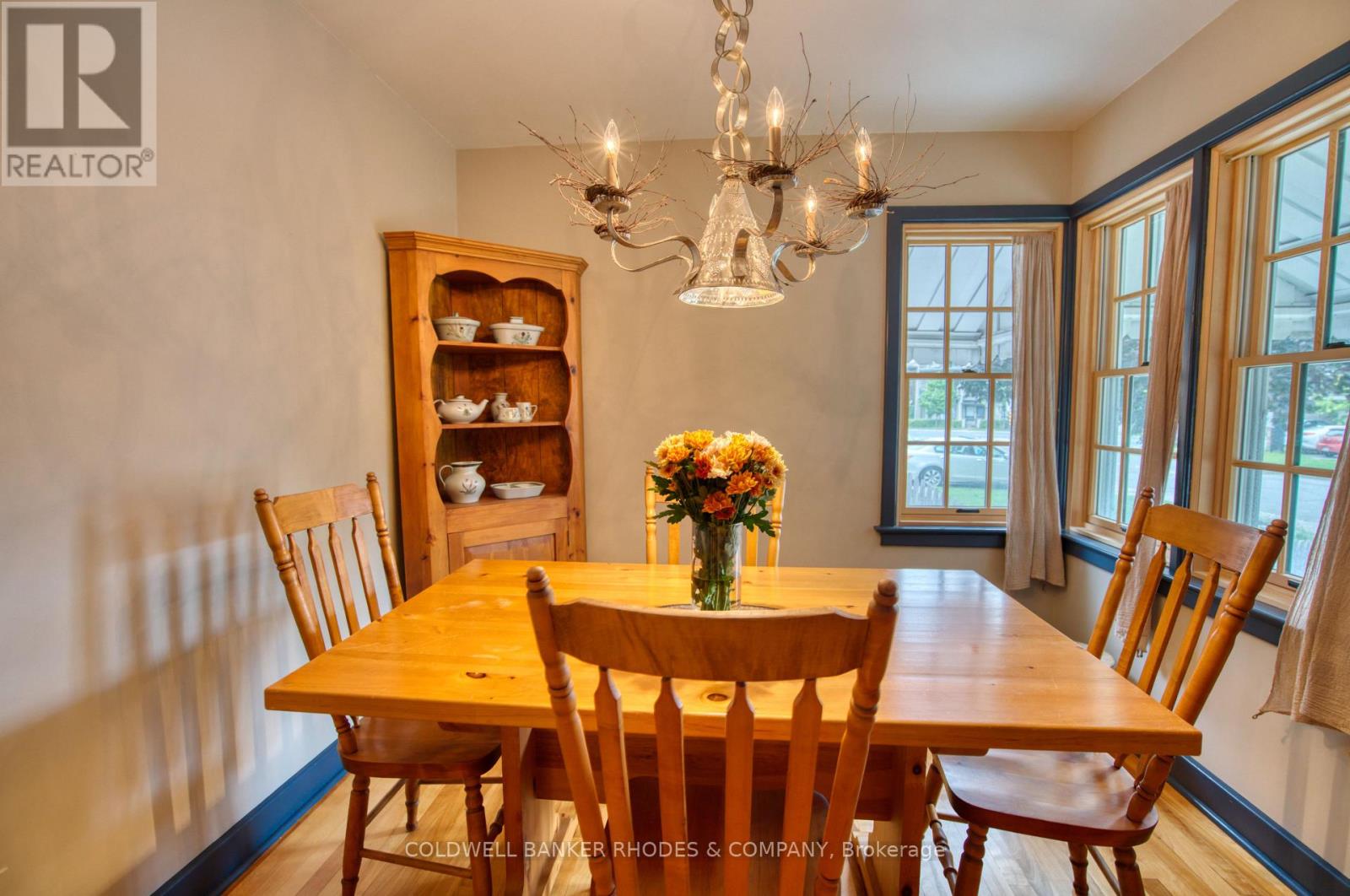 1329 LAROSE AVENUE - 9