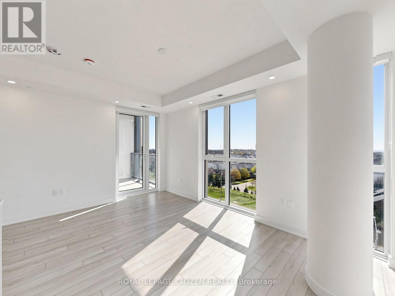 #814 1005 DUNDAS STREET - 12