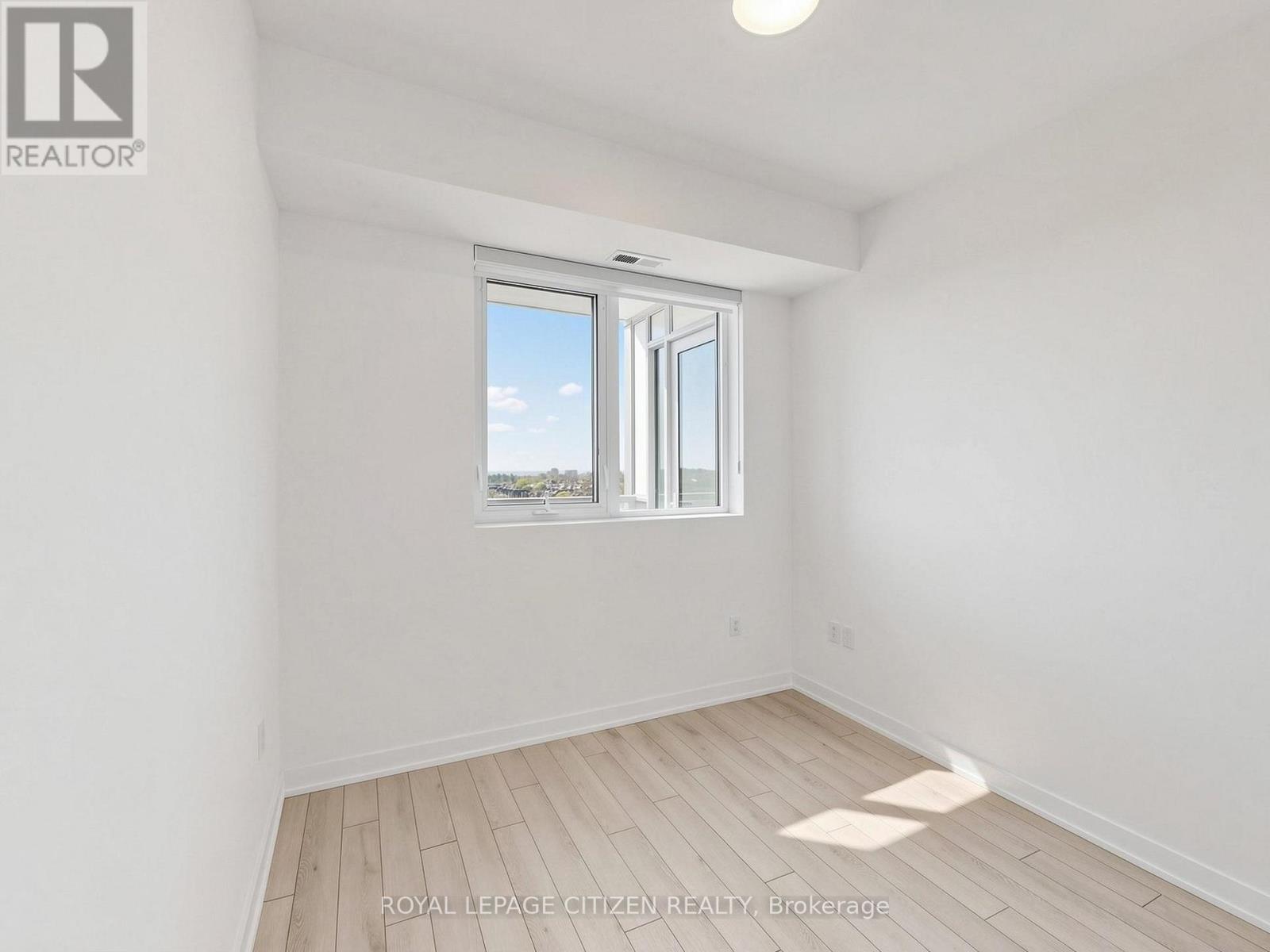 #814 1005 DUNDAS STREET - 23