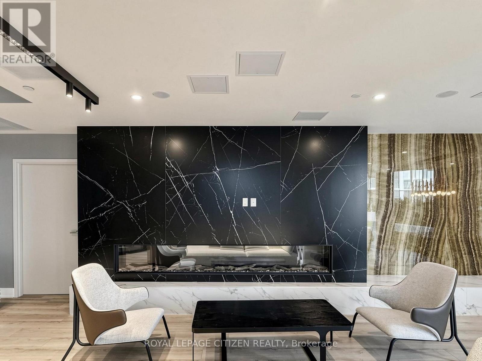 #814 1005 DUNDAS STREET - 40