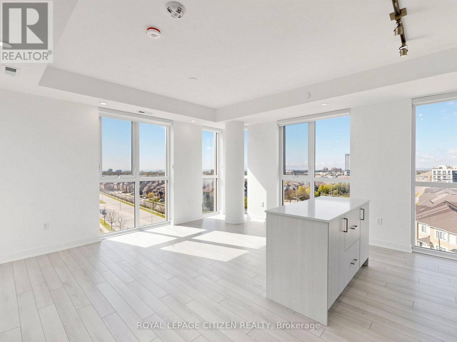 #814 1005 DUNDAS STREET - 8