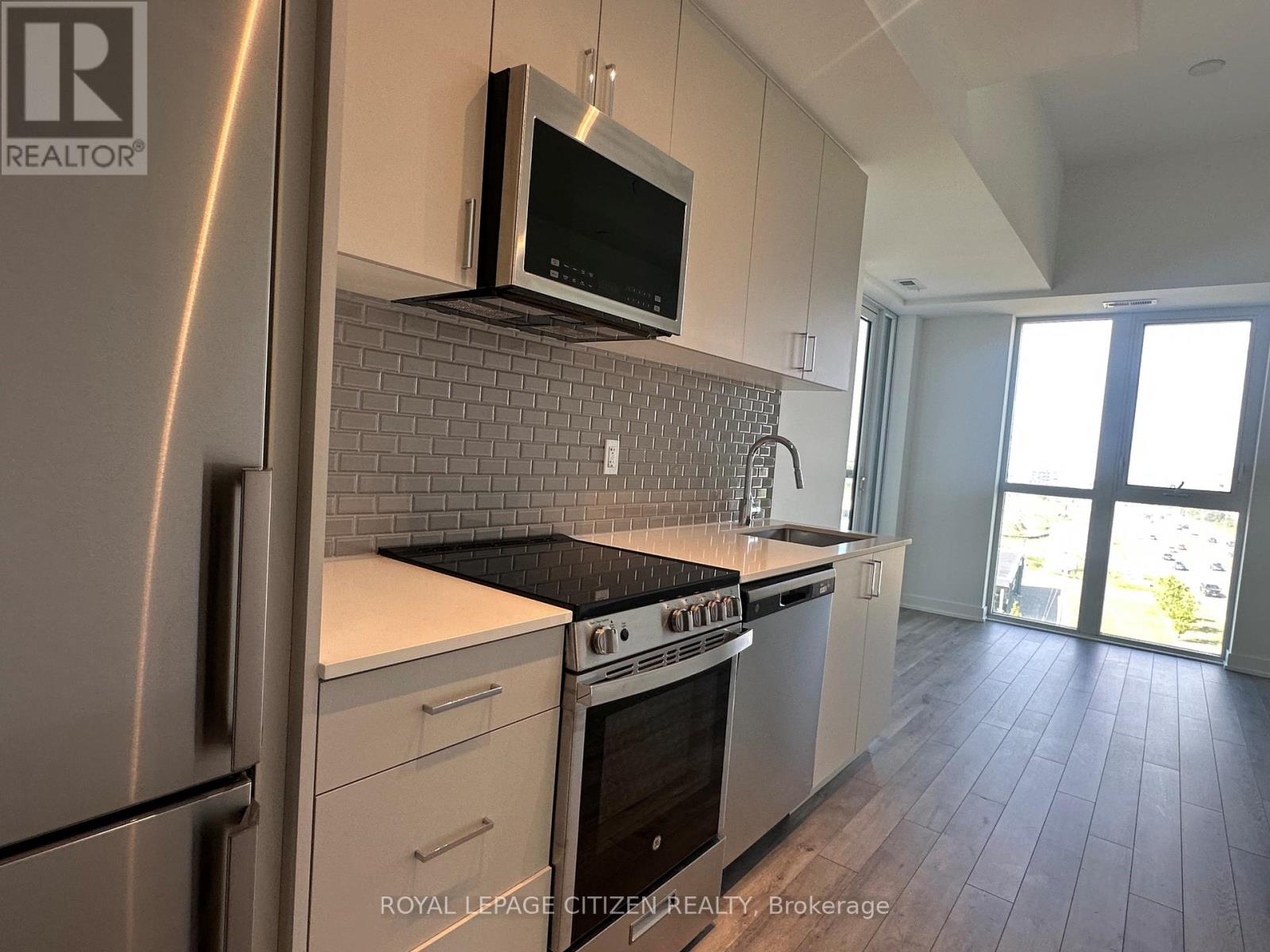 #719 1005 DUNDAS STREET E - 15