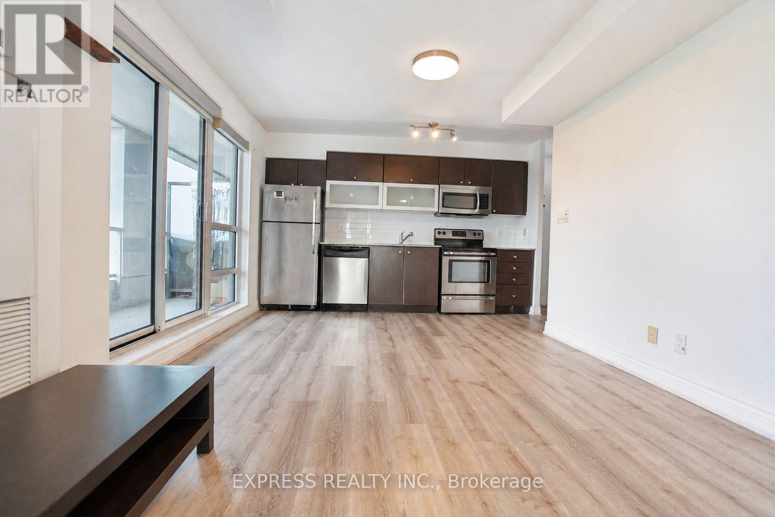 #1105 2015 SHEPPARD AVENUE E - 11