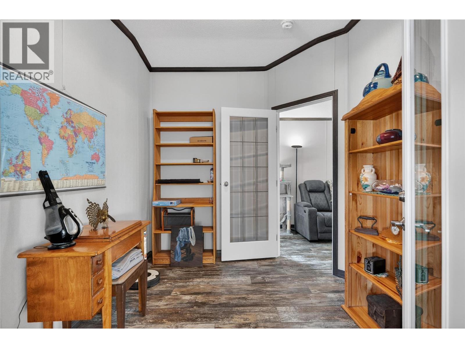 #11 5235 Shaw Road - 32