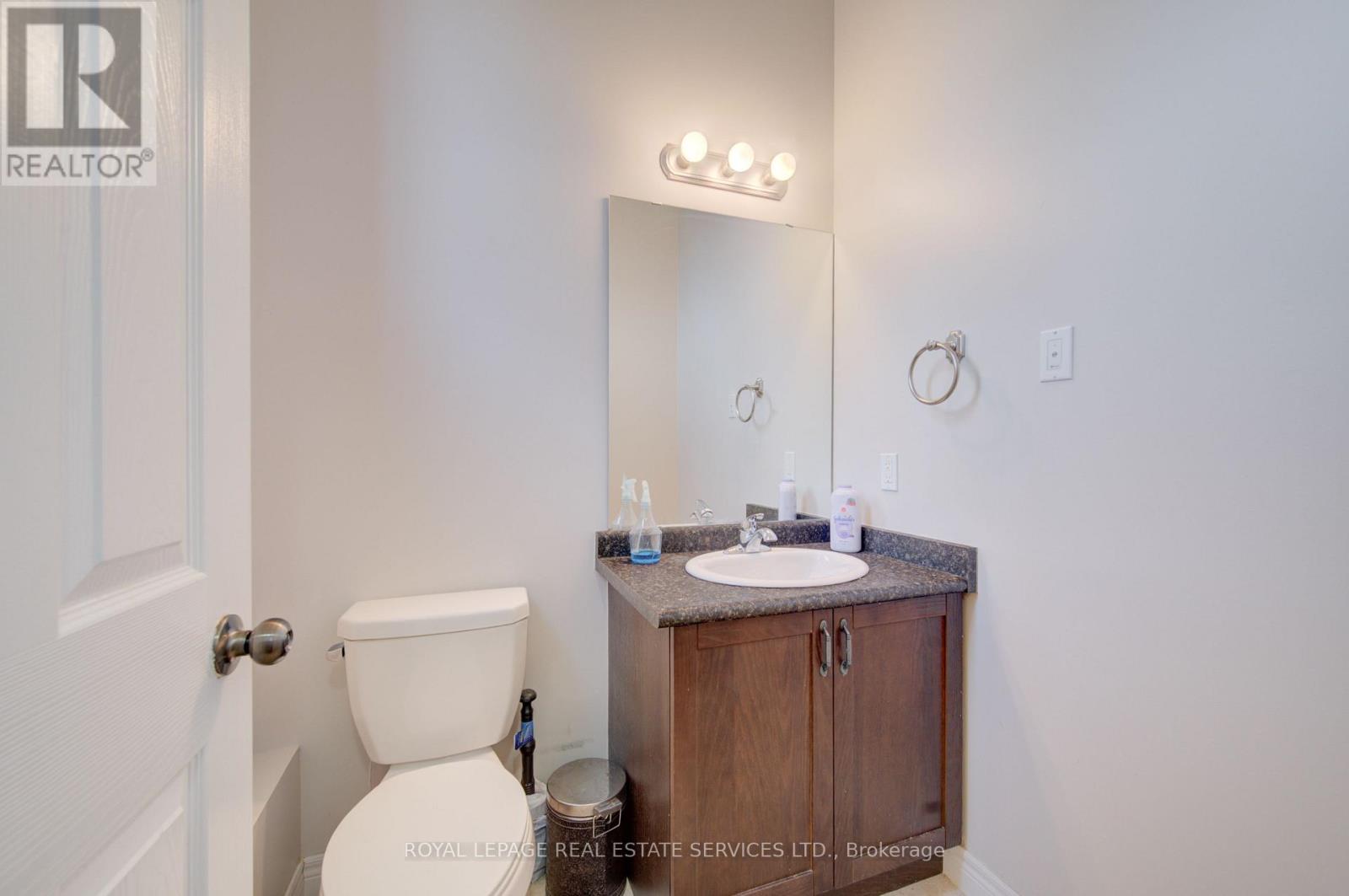 4 CHARTWELL CIRCLE S - 8