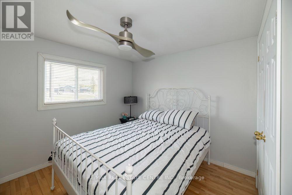 111 ELIZABETH STREET W - Image 17