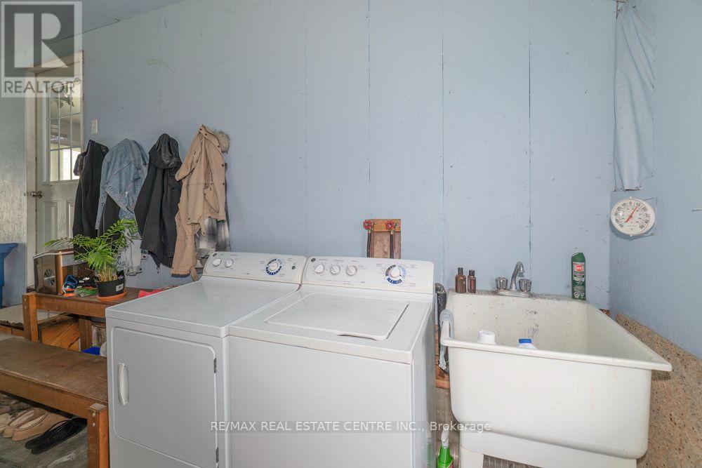 111 ELIZABETH STREET W - Image 26