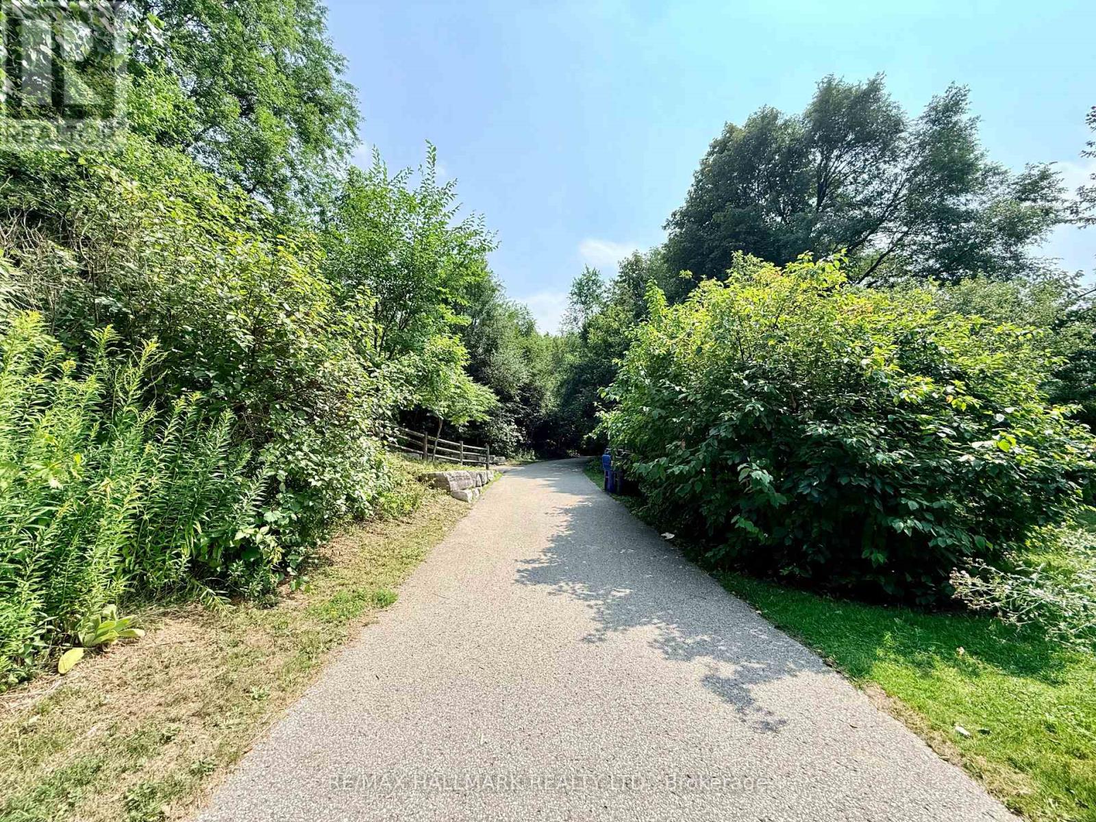 48R BRADGATE ROAD, Toronto (Banbury-Don Mills) — photo 9