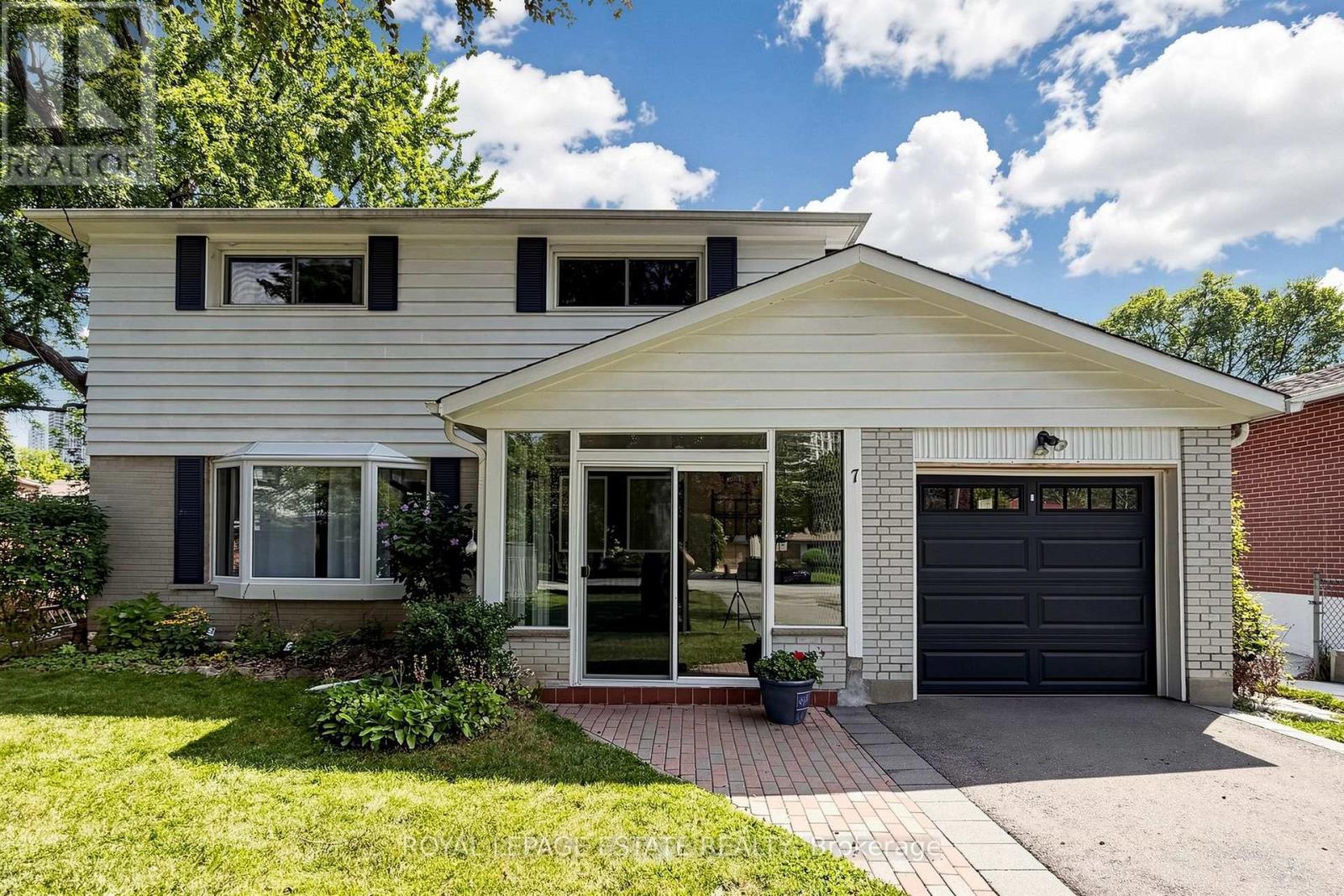 7 LONGHOPE PLACE - 3