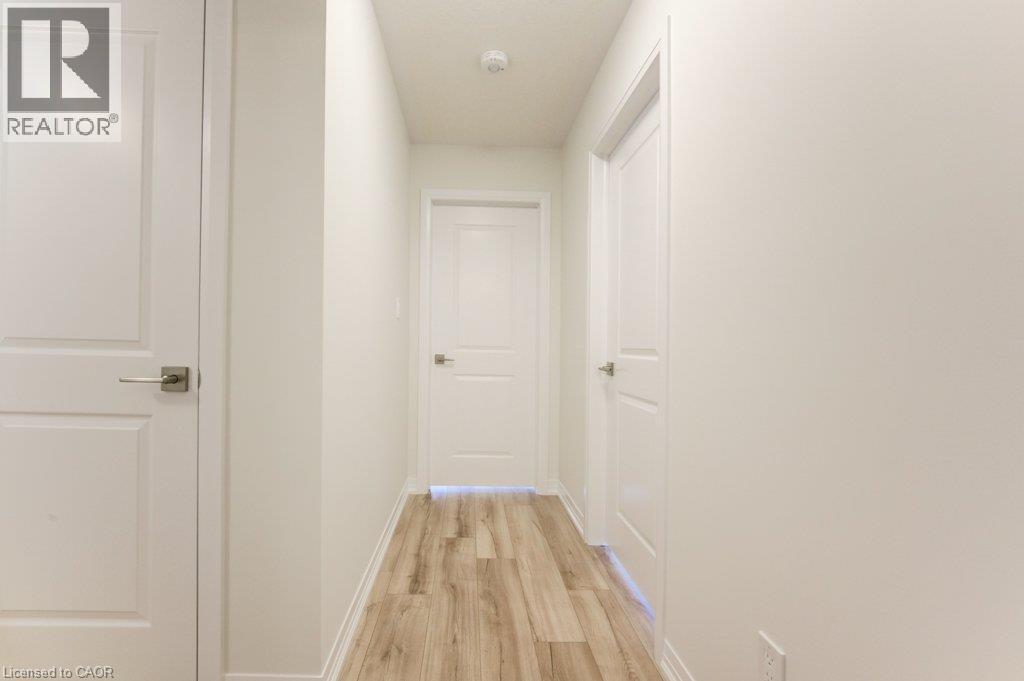 686 BENNINGER Drive - 22