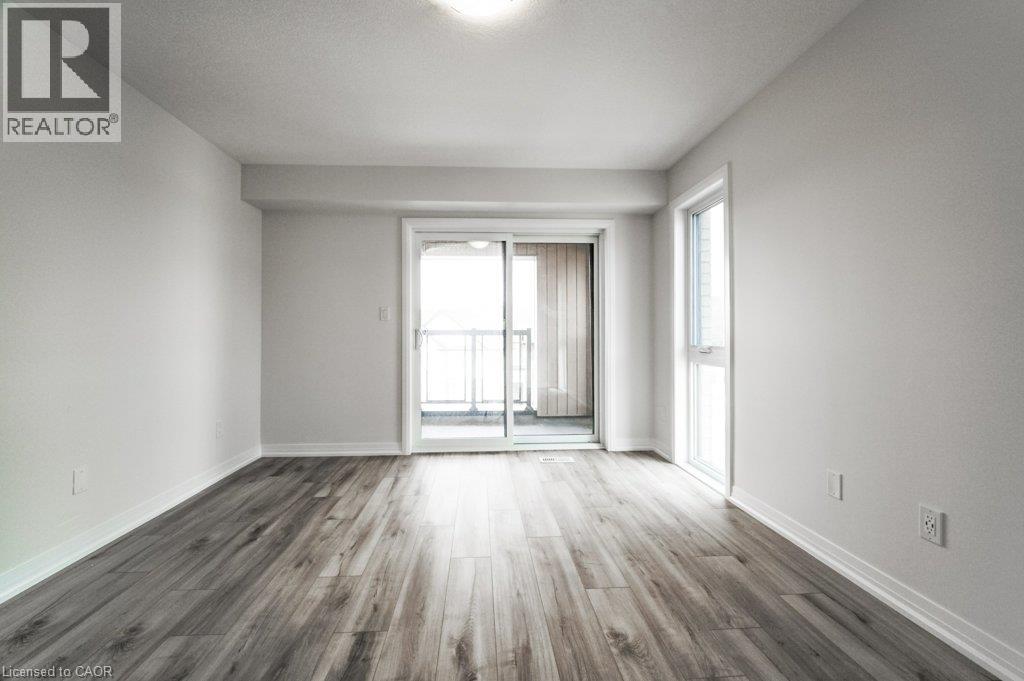 686 BENNINGER Drive - Image 25