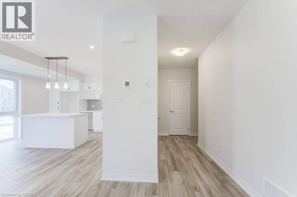 686 BENNINGER Drive - 7