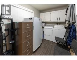 411 Gertrude Street, Midway, BC V0H1M0 Photo 21