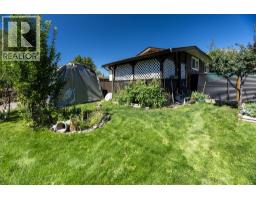 Foyer - 411 Gertrude Street, Midway, BC V0H1M0 Photo 9