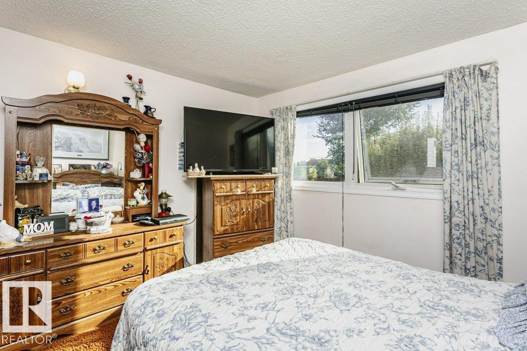 23 HUGHES RD NW - 21