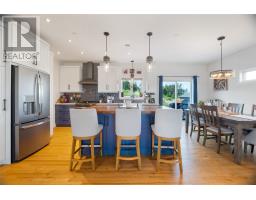 24 Megan Ridge Drive thumbnail 3