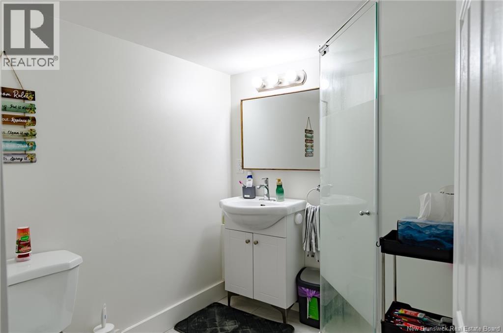 6 Parkdale Avenue - 28