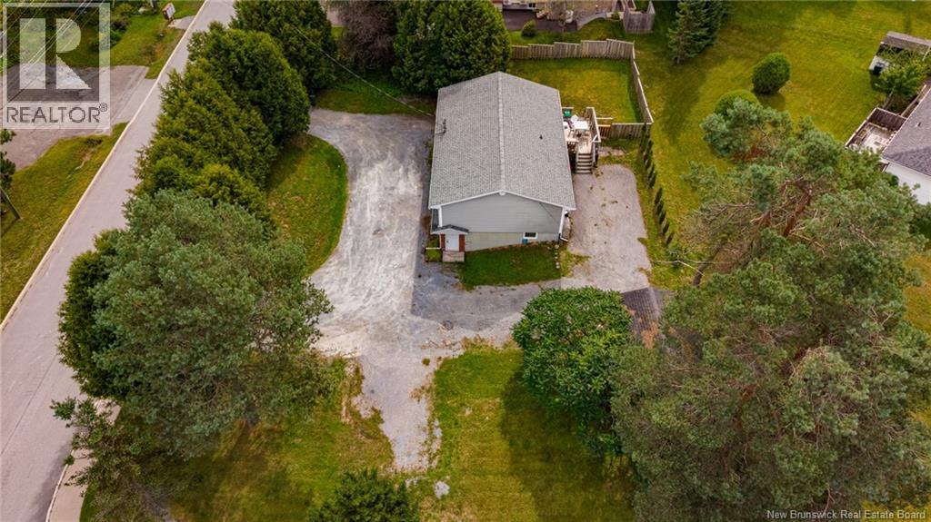 6 Parkdale Avenue - Image 35