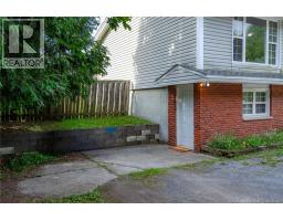 6 Parkdale Avenue, photo 5