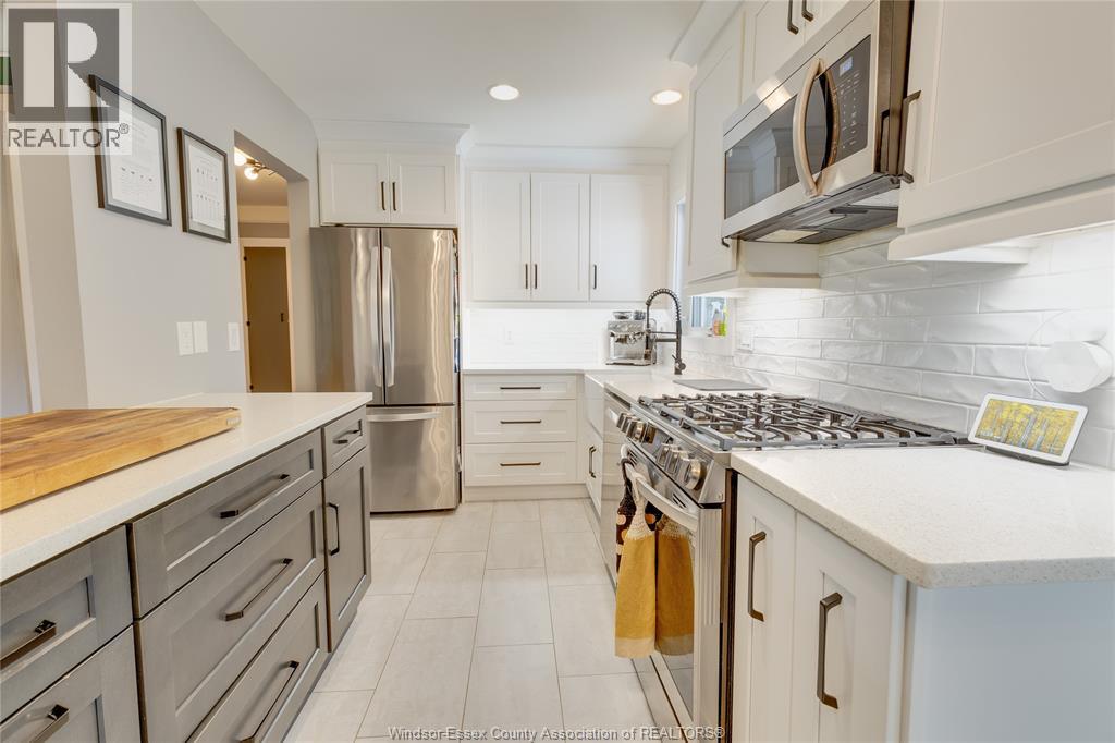 3035 RADISSON AVENUE - 11
