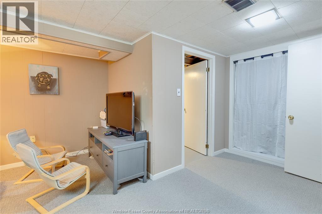 3035 RADISSON AVENUE - 36