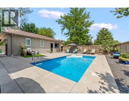 146 Atlantic, Amherstburg, ON N9V3K7 Photo 35