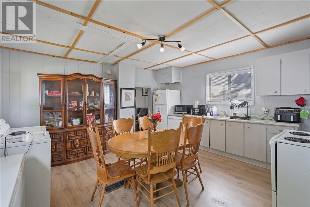 425 WOOD Street - 15