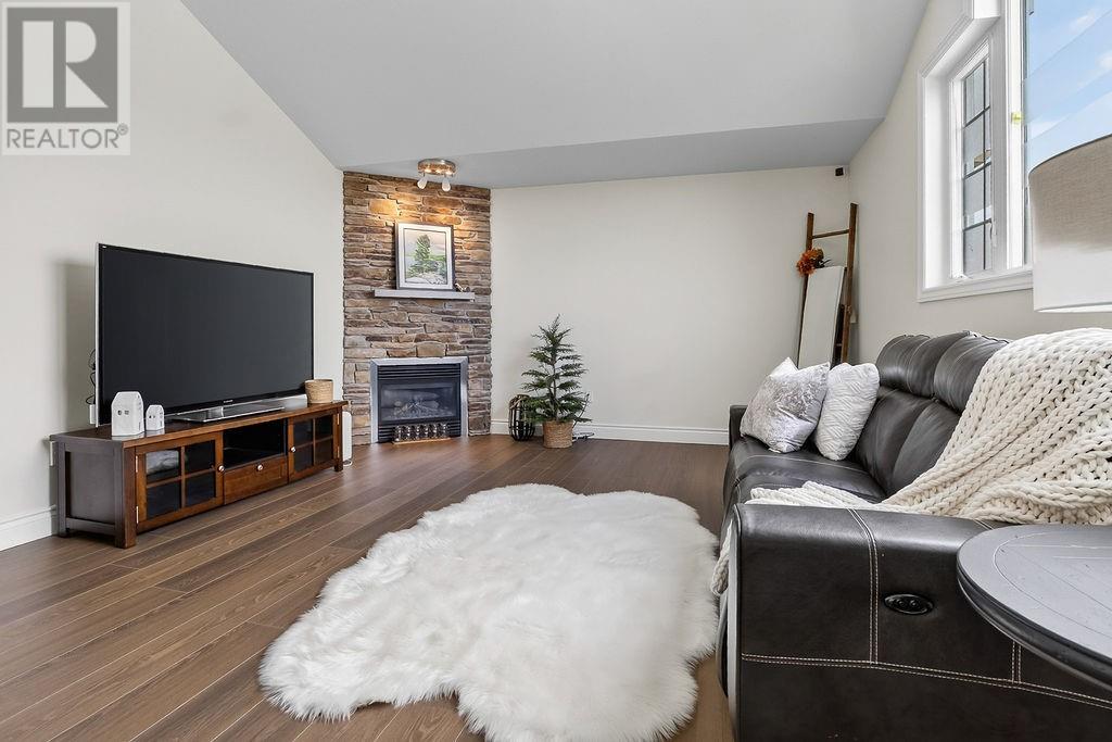 130 Bayside Crescent - Image 10
