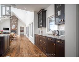 Family room - 16 Gelderland Crescent, Oro Medonte, ON L0K1E0 Photo 10