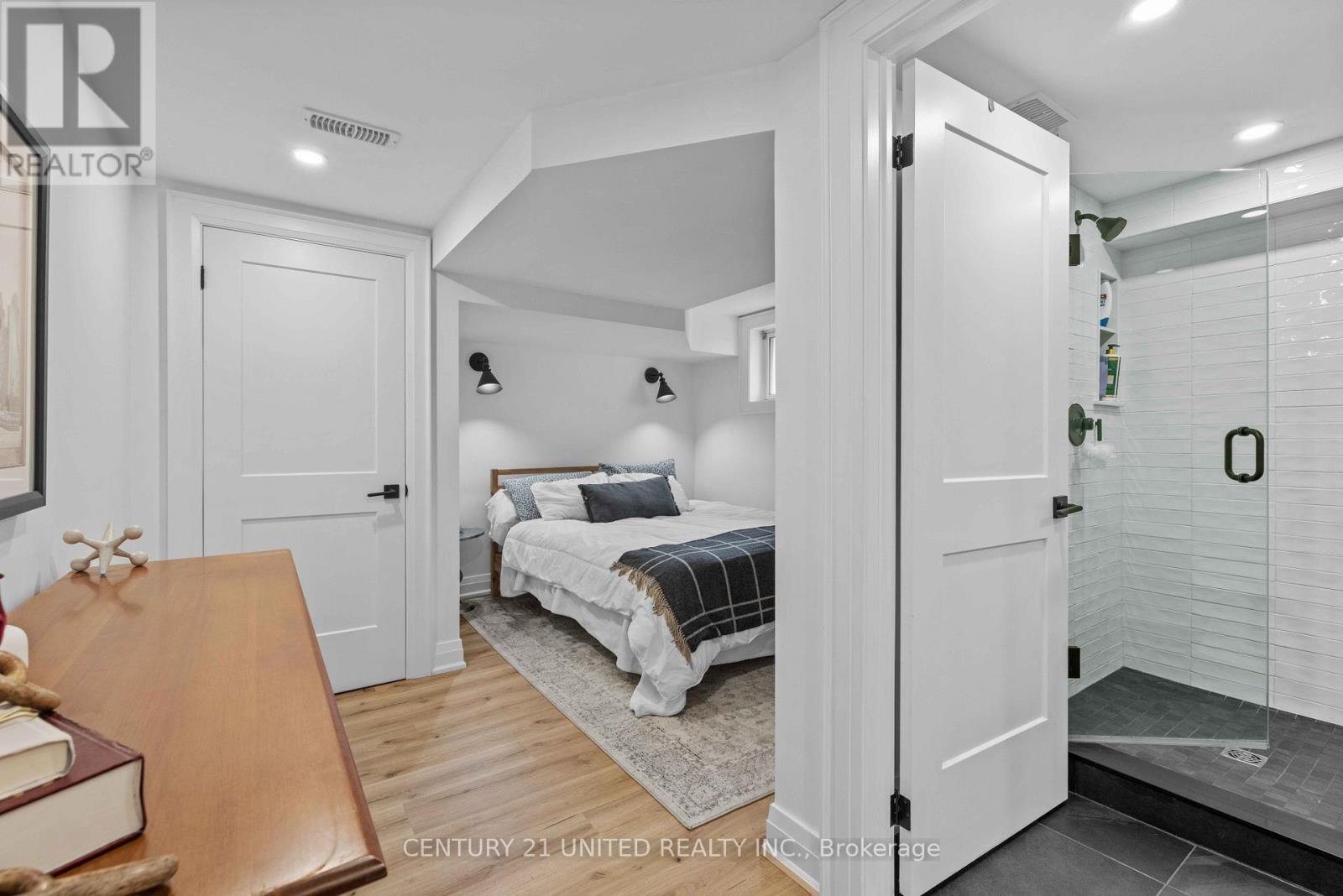 753 CHESTERFIELD AVENUE - 27