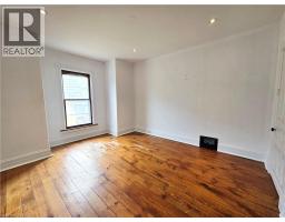 7 Ontario Street, Grimsby, ON L3M3G8 Photo 14