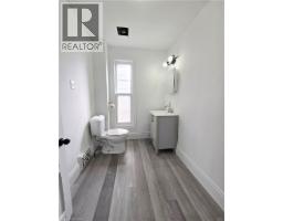 7 Ontario Street, Grimsby, ON L3M3G8 Photo 15