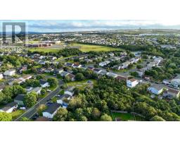 36 Moores Drive thumbnail 3