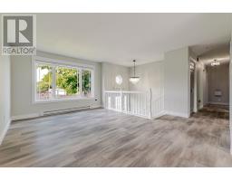 36 Moores Drive thumbnail 6