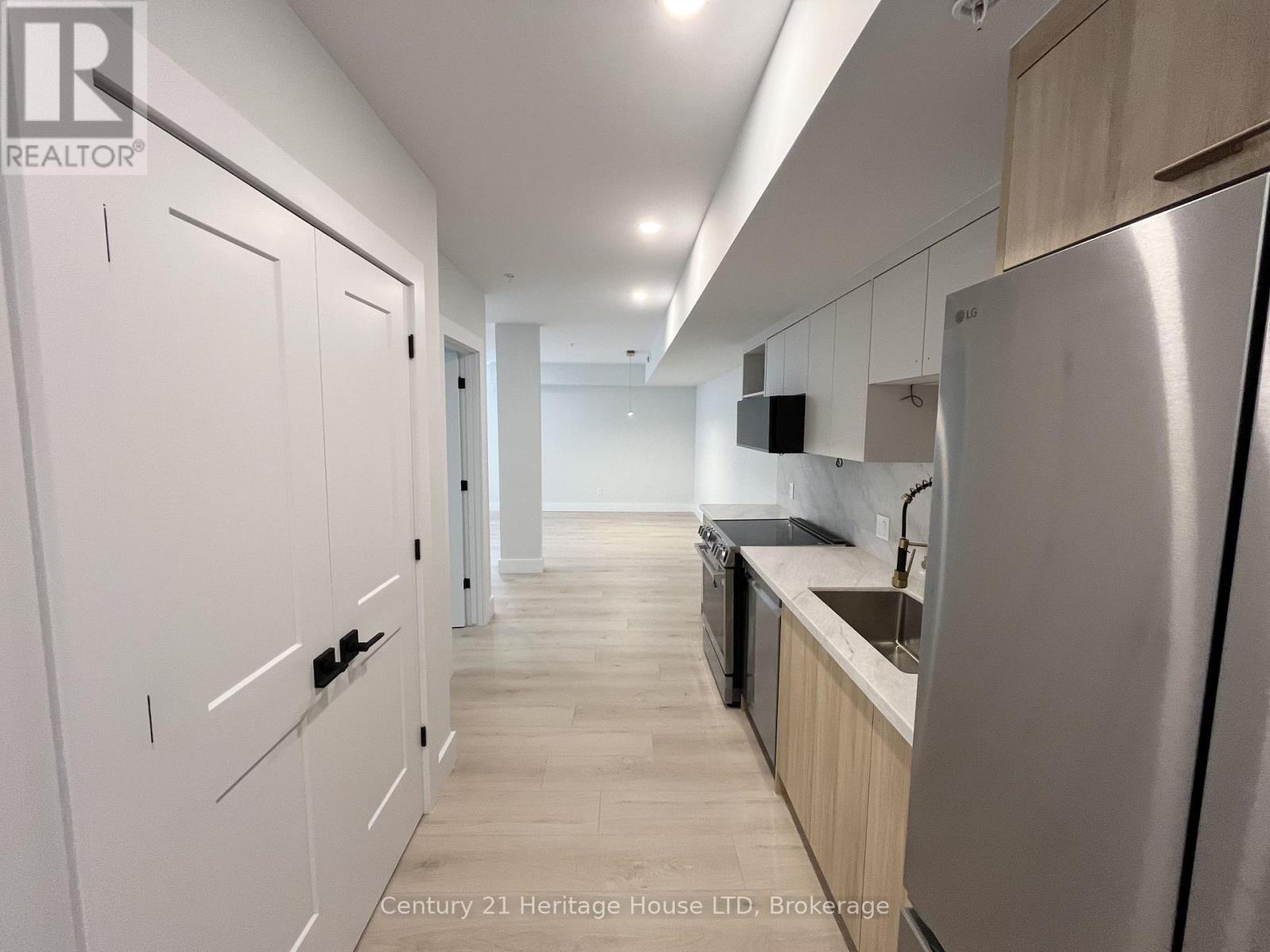 LOWER UNIT - 99A MOFFATT STREET, St. Catharines (Oakdale) — photo 7