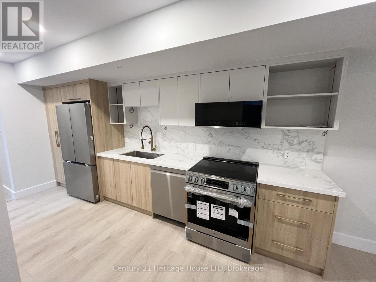 LOWER UNIT - 99B MOFFATT STREET, St. Catharines (Oakdale) — photo 5