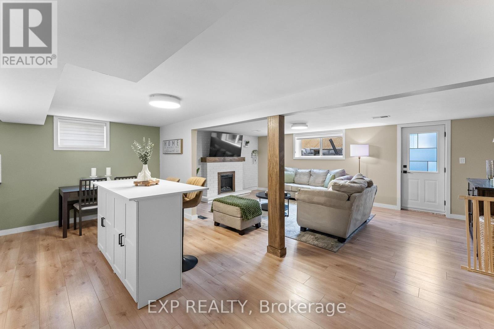 142 MARCELLA CRESCENT - Image 25
